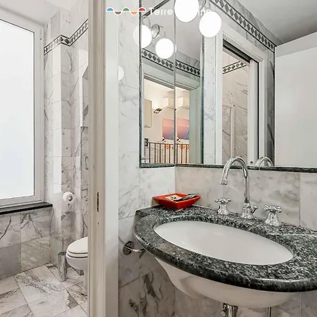 La Casa Delle Volte, Terre Marine 라스페치아